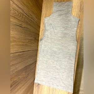 Like NEW cotton grey stretch turtleneck in XS from Club Monaco❤️